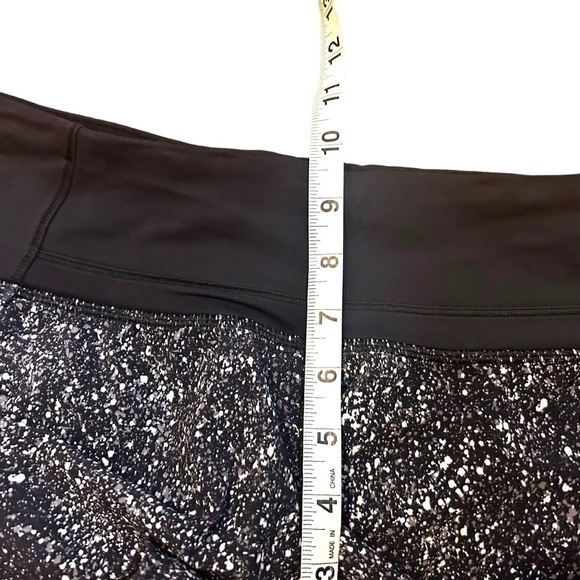 Lululemon Run Times Short- Mini Splatter White Black - Picture 13 of 14